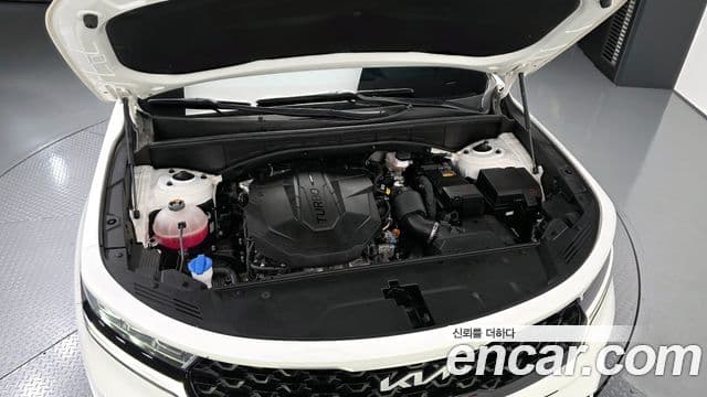 Kia Sorento 2022 — Фото 6/20