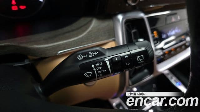 Kia Sorento 2022 — Фото 17/20
