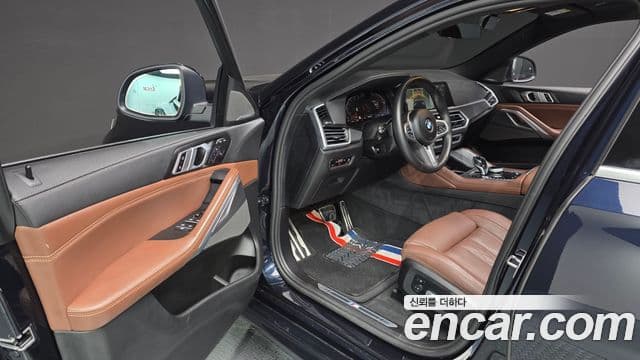 BMW X6 2023 — Фото 10/20