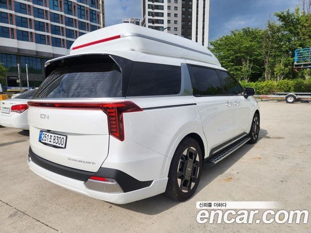 Kia Carnival 2025 — Фото 1/16
