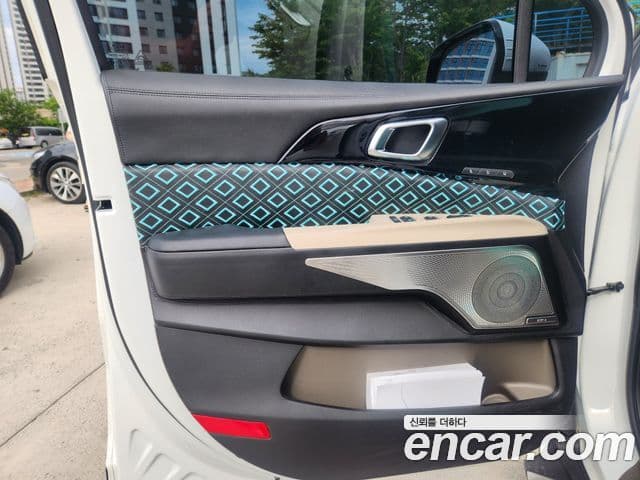 Kia Carnival 2025 — Фото 6/16