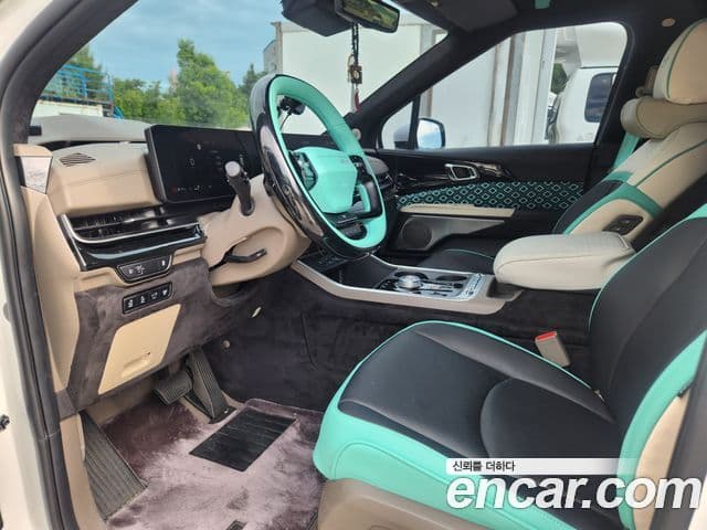Kia Carnival 2025 — Фото 8/16