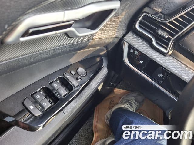 Kia Sportage 2022 — Şəkil 6/17