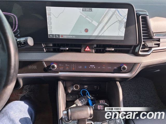 Kia Sportage 2022 — Şəkil 13/17