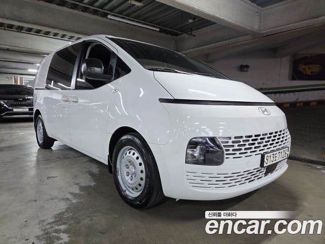 Hyundai Staria 2023 — Şəkil 10/20