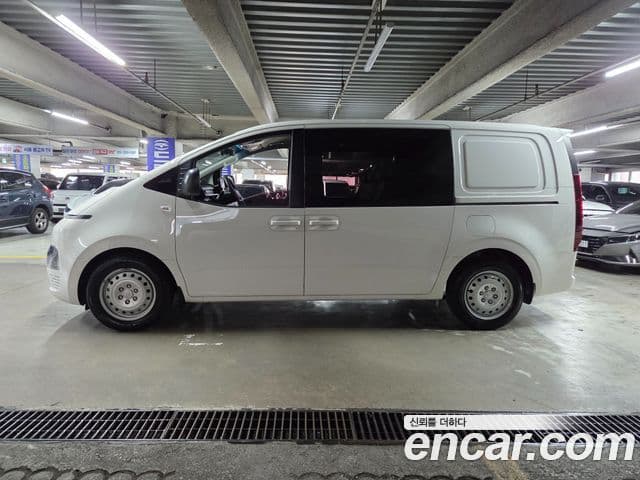 Hyundai Staria 2023 — Şəkil 20/20
