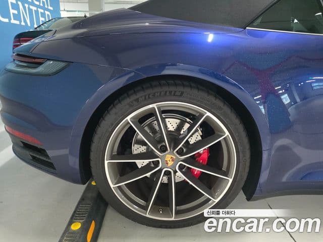 Porsche 911 2024 — Şəkil 16/19