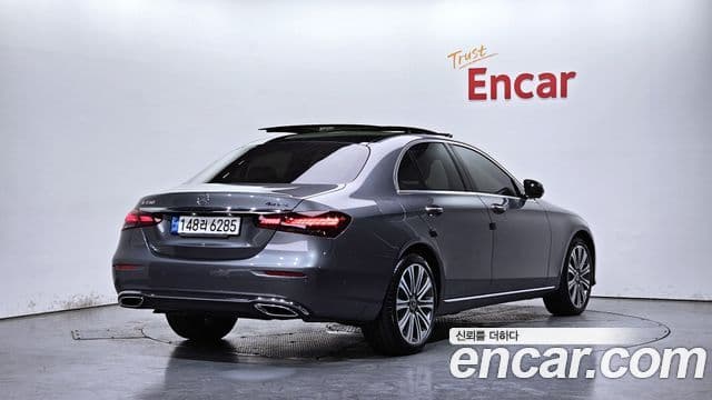 Mercedes-Benz E-Class 2022 — Фото 2/20
