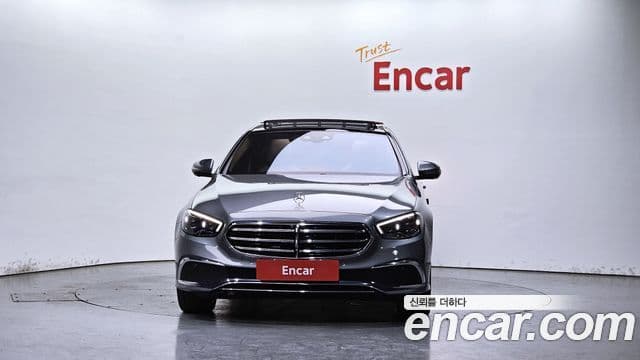 Mercedes-Benz E-Class 2022 — Фото 3/20