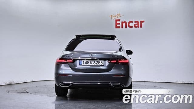 Mercedes-Benz E-Class 2022 — Фото 4/20