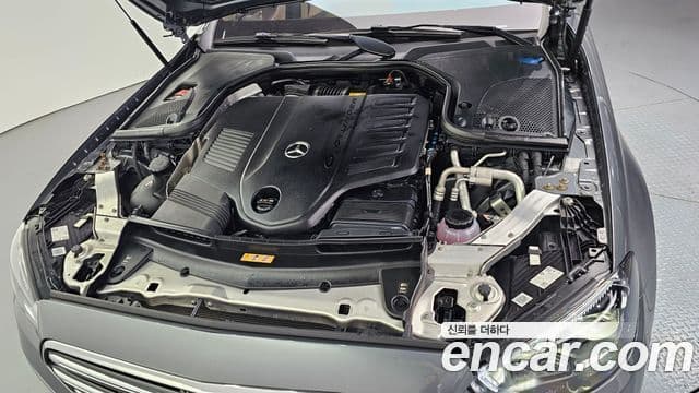 Mercedes-Benz E-Class 2022 — Фото 6/20