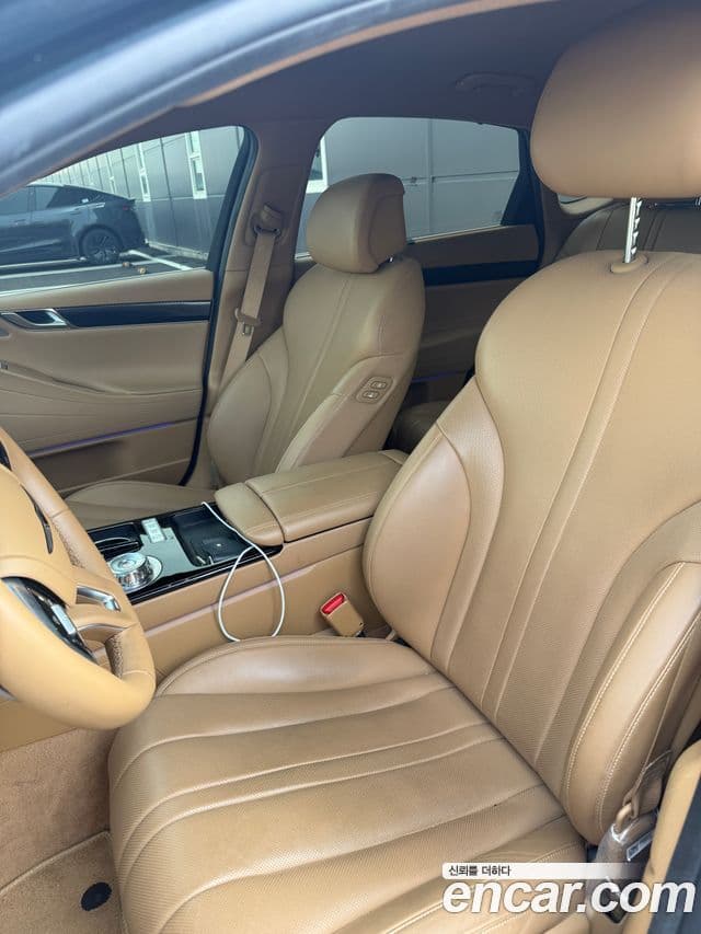 Genesis Electrified G80 2024 — Şəkil 7/12