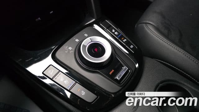 Kia Seltos 2024 — Şəkil 9/20