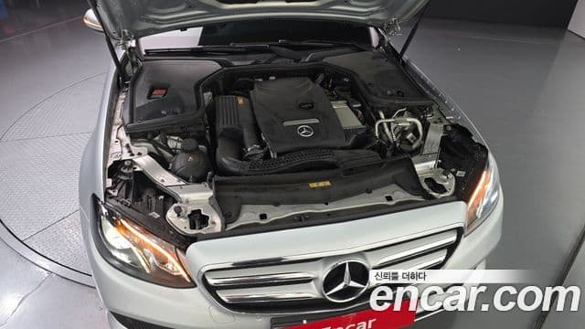Mercedes-Benz E-Class 2018 — Şəkil 6/20