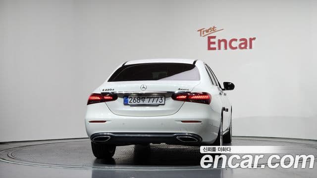 Mercedes-Benz E-Class 2022 — Şəkil 4/20
