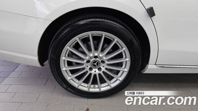 Mercedes-Benz E-Class 2022 — Şəkil 5/20