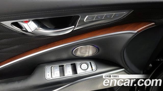 Kia The K9 2019 — Photo 20/36