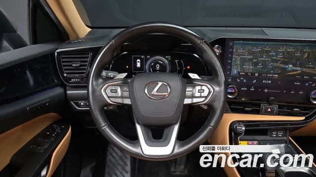 Lexus NX450h+ 2023 — Photo 12/20
