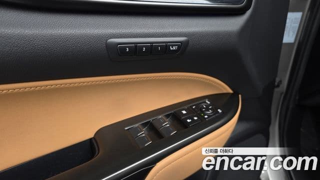 Lexus NX450h+ 2023 — Photo 13/20