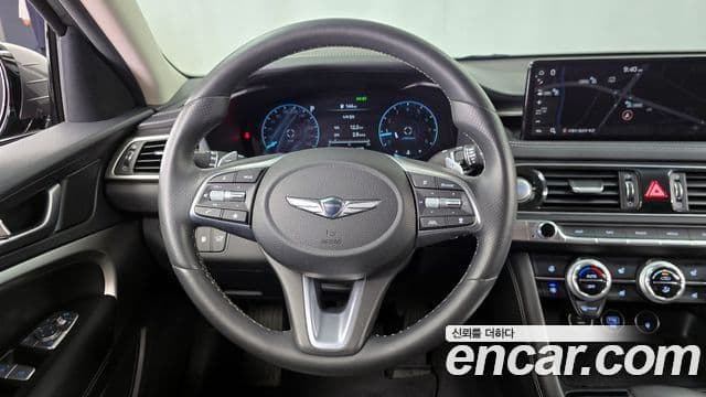 Genesis G70 2021 — Photo 1/20