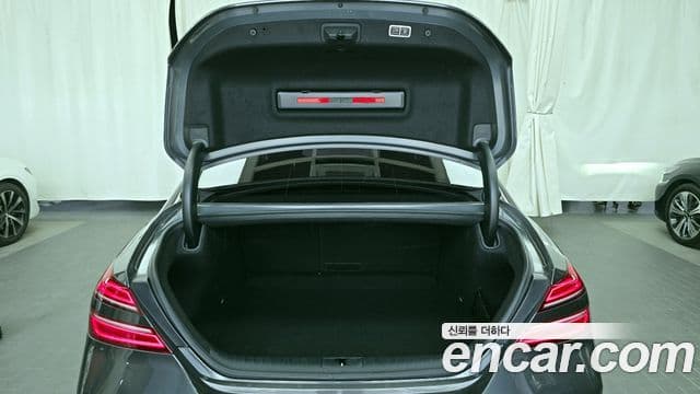 Genesis G70 2021 — Photo 8/20