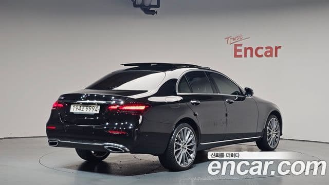 Mercedes-Benz E-Class 2023 — Şəkil 2/20