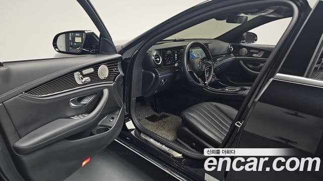 Mercedes-Benz E-Class 2023 — Şəkil 10/20