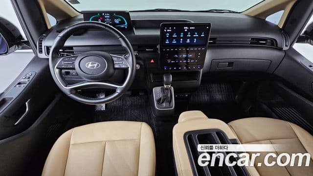 Hyundai Staria 2025 — ფოტო 7/20