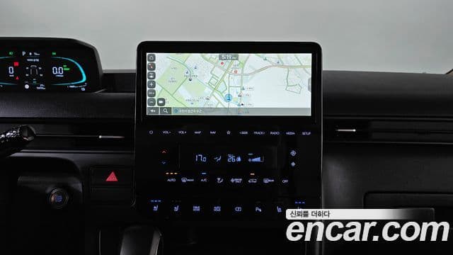 Hyundai Staria 2025 — ფოტო 13/20