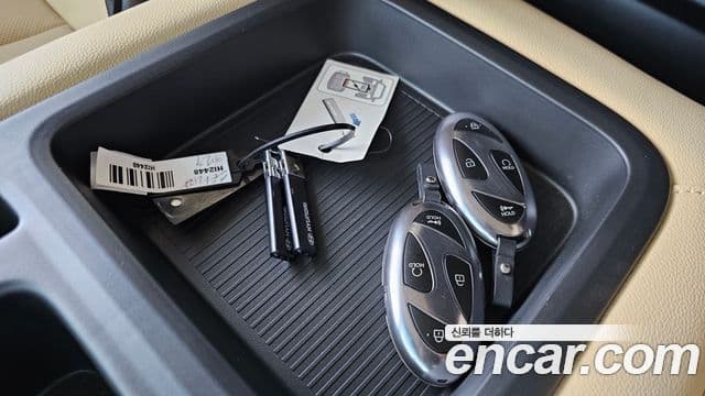 Hyundai Staria 2025 — ფოტო 18/20