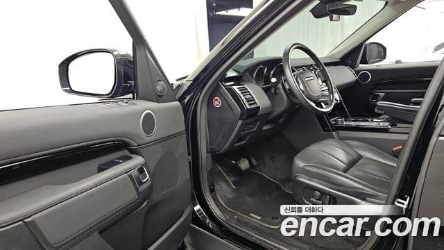 Land Rover Discovery 5 2020 — Şəkil 10/20