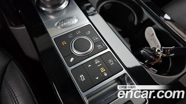Land Rover Discovery 5 2020 — Photo 3/36