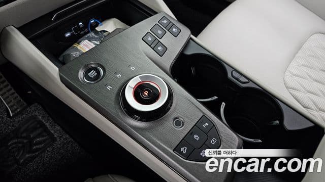 Kia Sportage 2025 — Фото 9/20