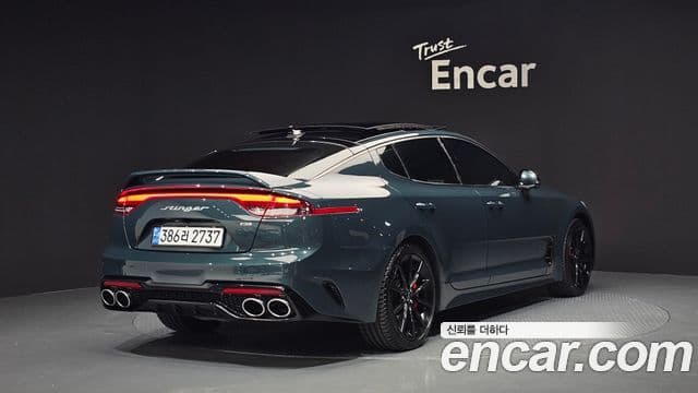 Kia Stinger Meister 2022 — Photo 15/20