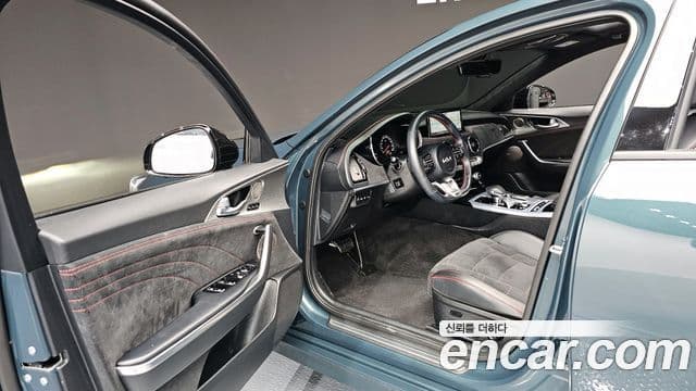 Kia Stinger Meister 2022 — Photo 4/20