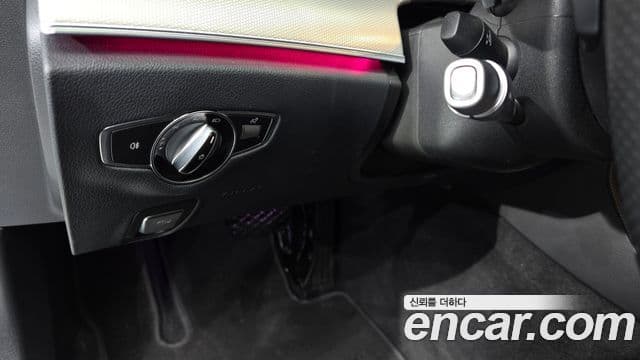 Mercedes-Benz E-Class 2018 — Şəkil 20/20