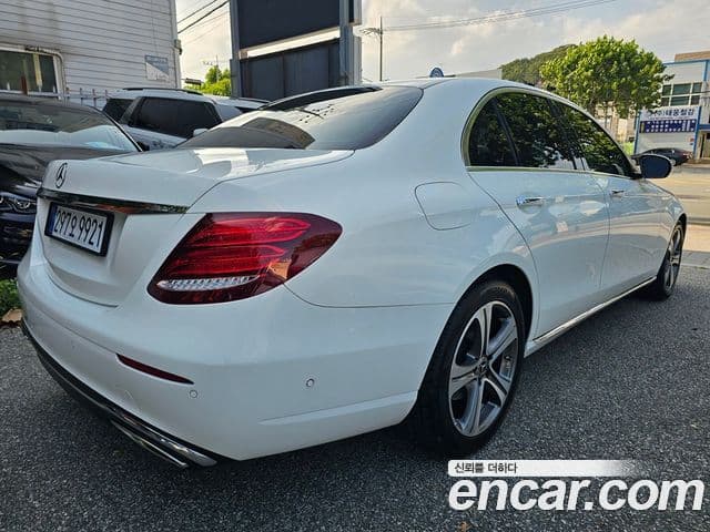 Mercedes-Benz E-Class 2019 — Şəkil 4/20
