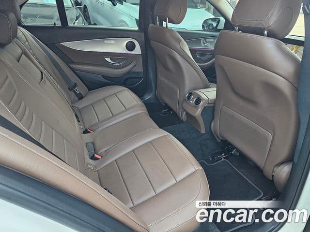 Mercedes-Benz E-Class 2019 — Şəkil 9/20