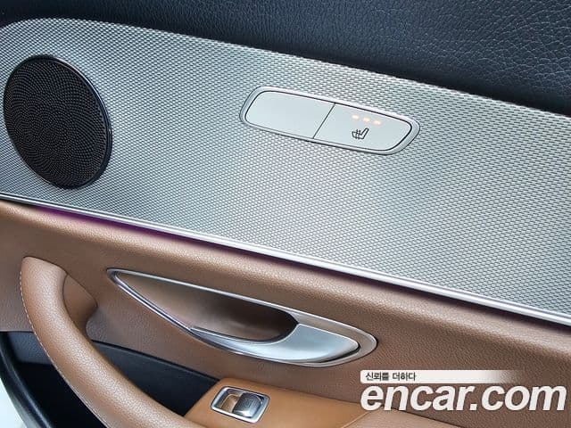 Mercedes-Benz E-Class 2019 — Şəkil 12/20