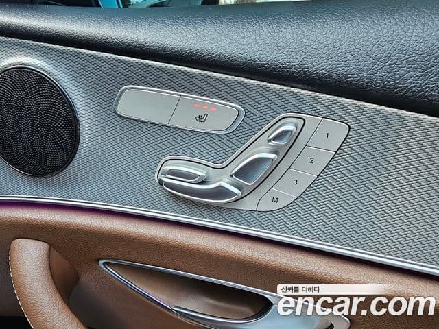 Mercedes-Benz E-Class 2019 — Şəkil 13/20