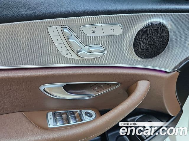 Mercedes-Benz E-Class 2019 — Şəkil 14/20