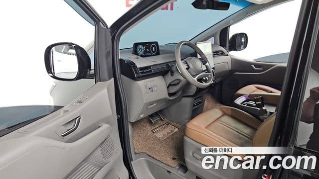 Hyundai Staria 2024 — Şəkil 10/20
