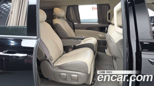 Kia Carnival 2024 — ფოტო 12/20