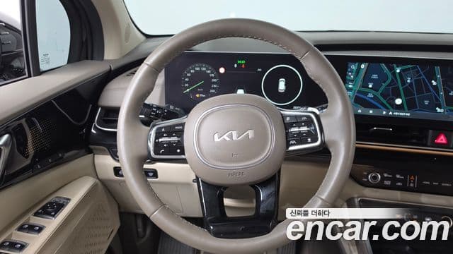 Kia Carnival 2024 — ფოტო 13/20
