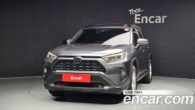 Toyota RAV4 2019 — Şəkil 2/20