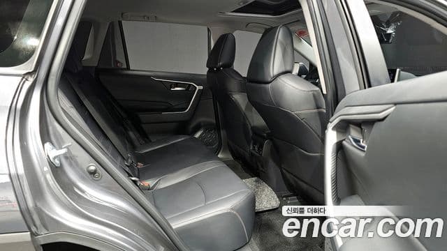 Toyota RAV4 2019 — Şəkil 11/20