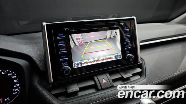 Toyota RAV4 2019 — Şəkil 15/20