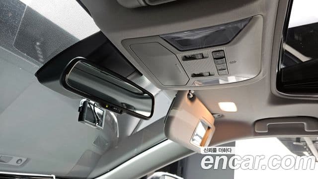 Toyota RAV4 2019 — Şəkil 17/20