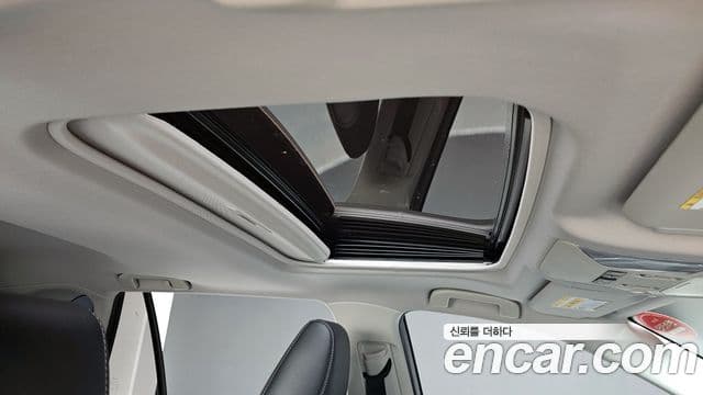 Toyota RAV4 2019 — Şəkil 18/20