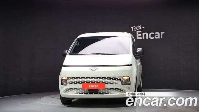 Hyundai Staria 2024 — ფოტო 3/20